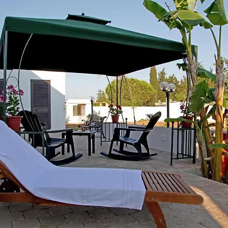 Fellini Bed & Breakfast 3*
