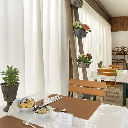 Fellini فندق مبيت وإفطار غالّيبولي