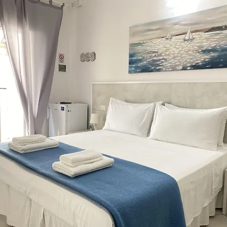 فندق مبيت وإفطار Fellini 3*